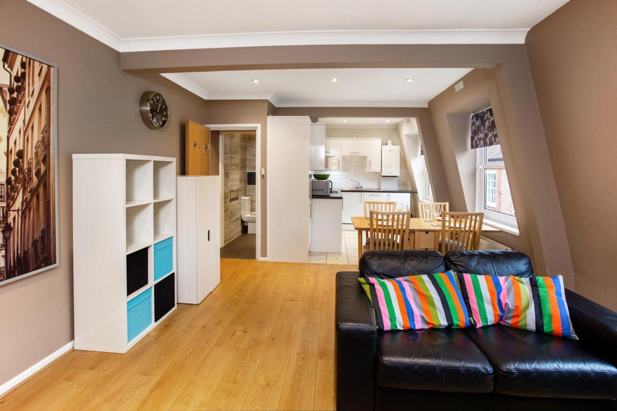 Perfect Perch For Legal Eagle - Winchester Law Courts, High St, Westgate Museum Apartamento Exterior foto